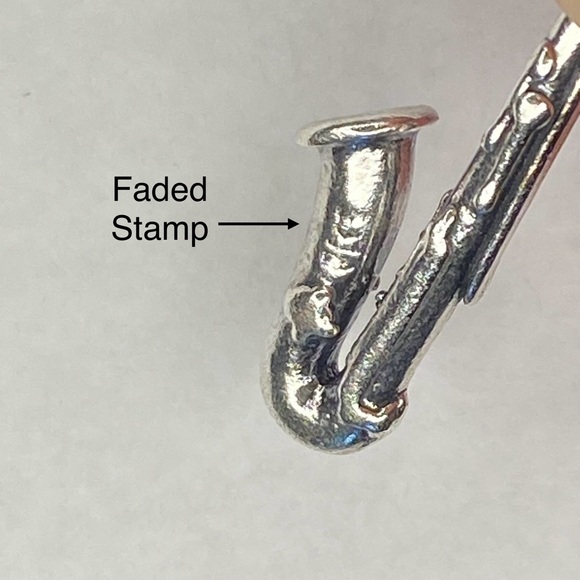 RETIRED James Avery Saxophone 3D Charm *VERY RARE* - Picture 3 of 3